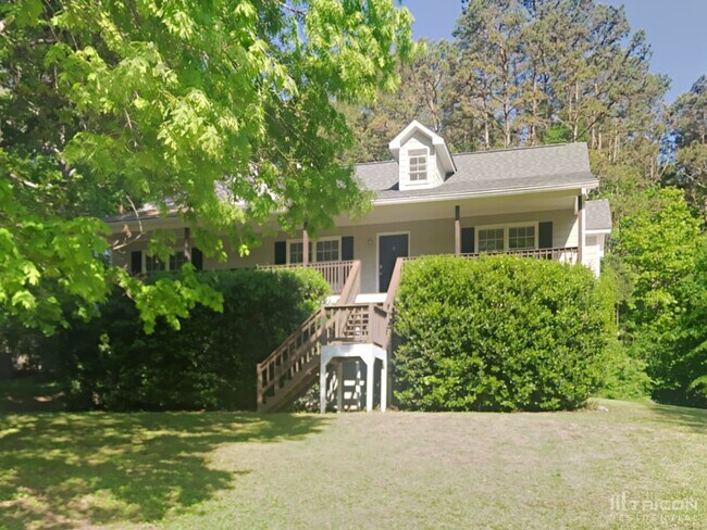 Building Photo - 65 Brentwood Dr