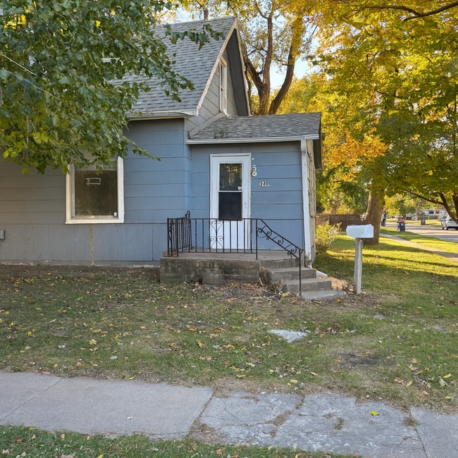 Spacious 3 Bedroom Home in Council Bluffs – Fully Updated! - Spacious 3 Bedroom Home in Council Bluffs – Fully Updated!