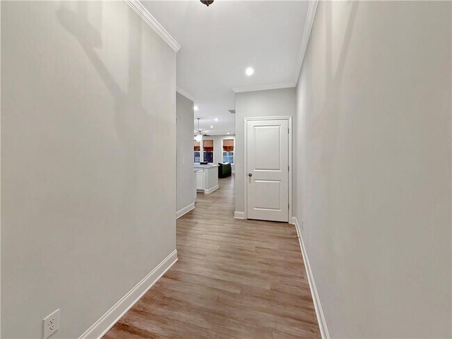 Foto del edificio - 6030 Stella Dr