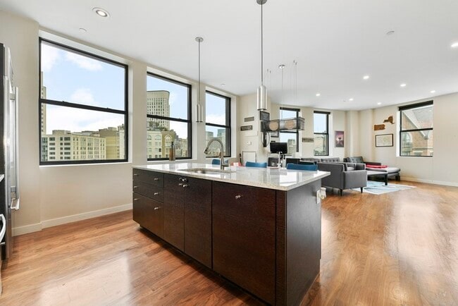 Building Photo - 285 Columbus Ave