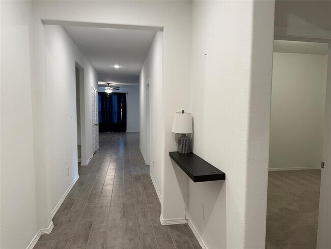 Foto del edificio - 9678 Caney Trails Rd