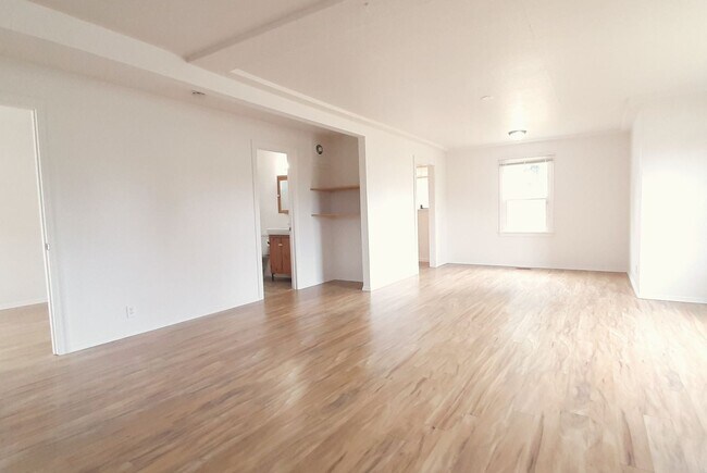 Foto del edificio - Beautiful 2 bedroom House...Just for you!