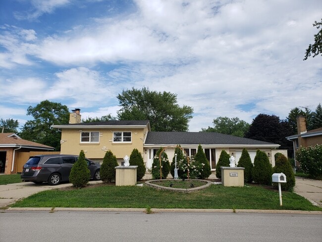 Building Photo - 9403 Clancy Dr