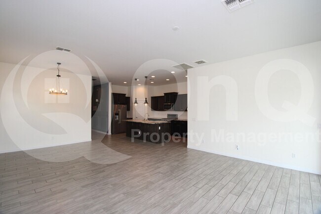 Building Photo - 10106 E Naranja Ave