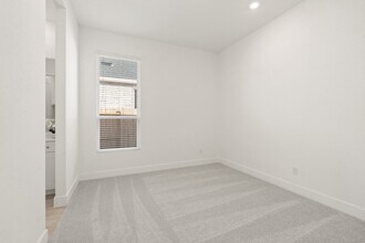 Building Photo - 31039 Vintage Crk Ln