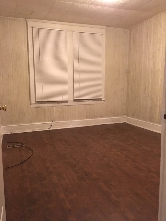 Building Photo - 4420 Reisterstown Rd