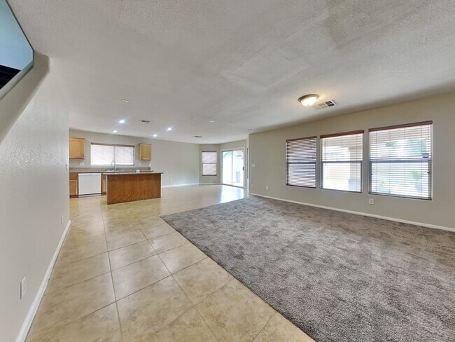 Building Photo - 6617 Bristle Canyon Ave