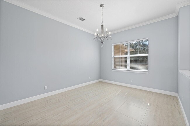 Building Photo - 1411 SW Hackensack Ave