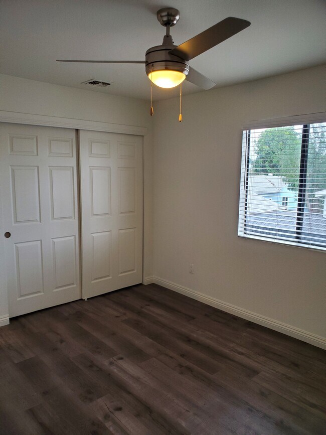 Foto del edificio - 12750 Vanowen St