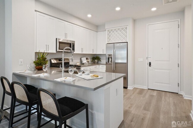 Foto del edificio - 1 Radford Ferry Rd