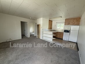 Building Photo - 857 N 4th St