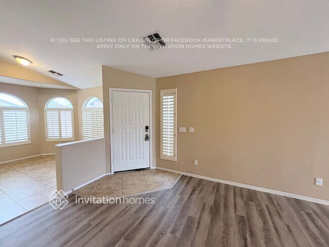 Foto del edificio - 6551 E Auburn St