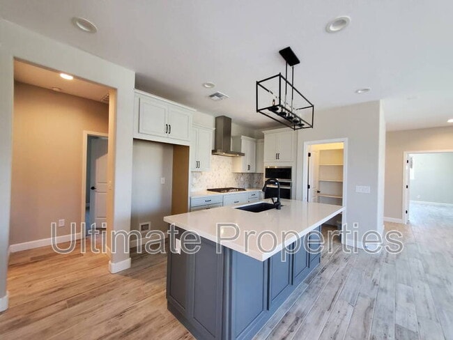 Foto del edificio - 835 N 110th Ave