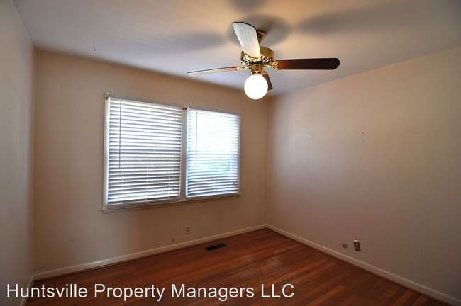 Foto del edificio - 313 Mockingbird Rd SE