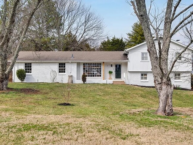Building Photo - 5104 Victoria Cv