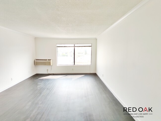 Building Photo - 1522 N Formosa Ave