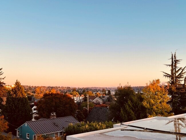 Foto del edificio - 6522 24th Ave NW