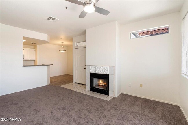 Building Photo - 11375 E Sahuaro Dr
