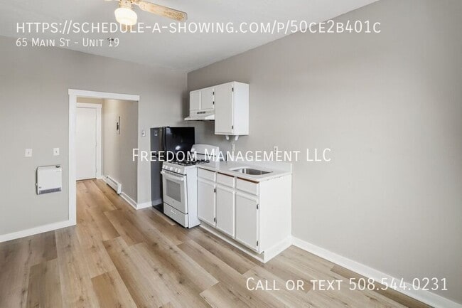 Building Photo - 65 Main St