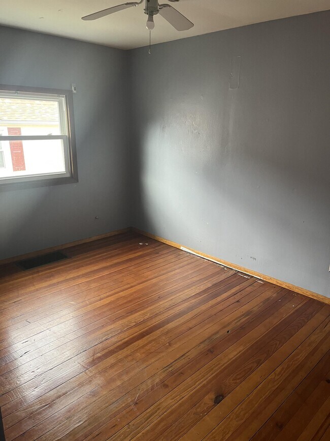 709 W Madison St, Herrin, IL 62948 House Rental in Herrin, IL