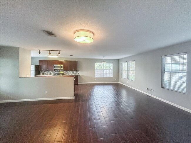 Building Photo - 5700 Glen Meadow Dr