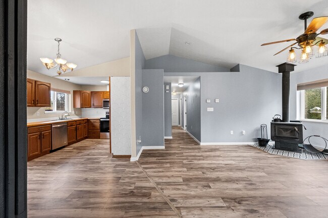 Foto del edificio - 1140 Marsh Laurel Dr