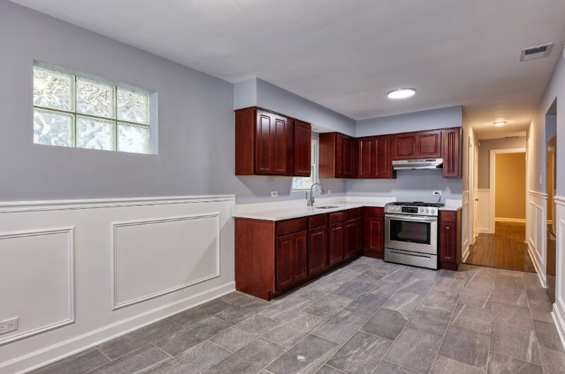 Photo - 7835 S Essex Ave