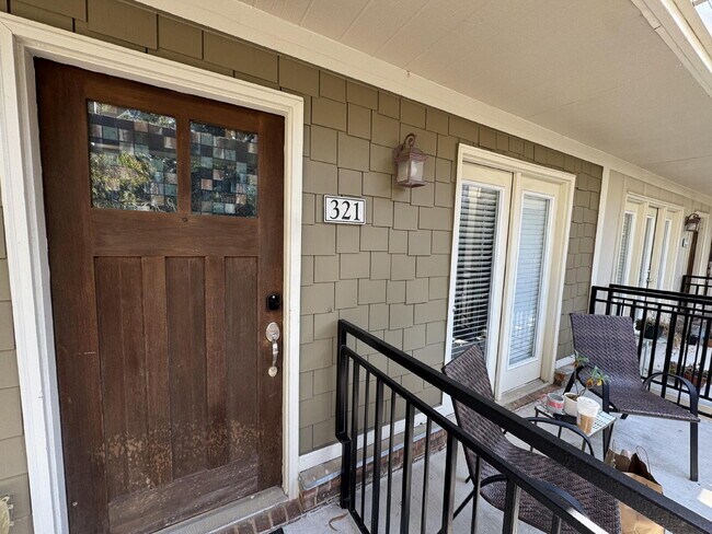 Building Photo - 2 bed/2 baths in Clemson, SC - Near CU