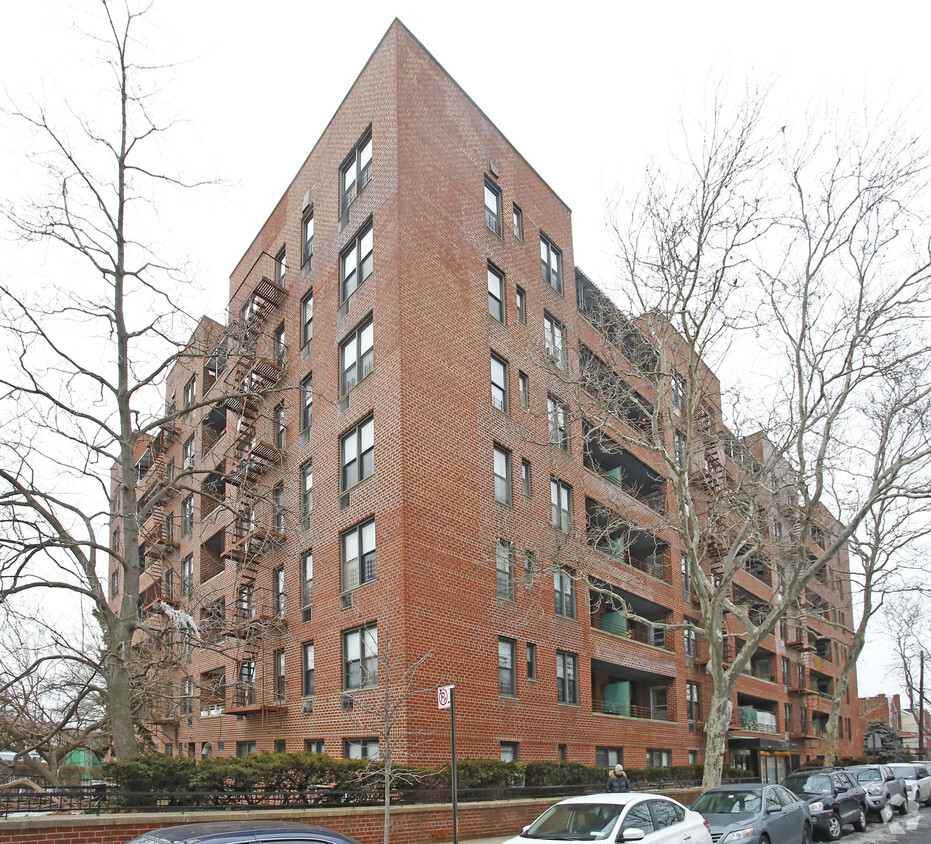 Foto del edificio - Shorefront Apartments