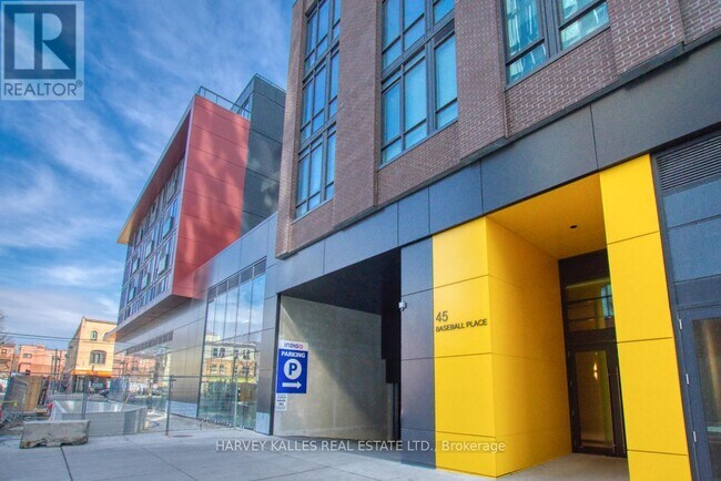 Photo du bâtiment - 45 Baseball Pl