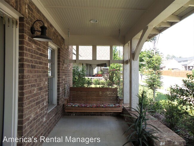 Foto del edificio - 4 br, 2.5 bath House - 4645 Riverview Drive