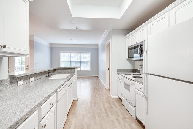 Oven has been upgraded to new Samsung stainless steel - 2700 Pine Tree Rd NE
