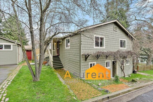 Building Photo - Cute 2 Bedroom 1 Bathroom Rental Available...