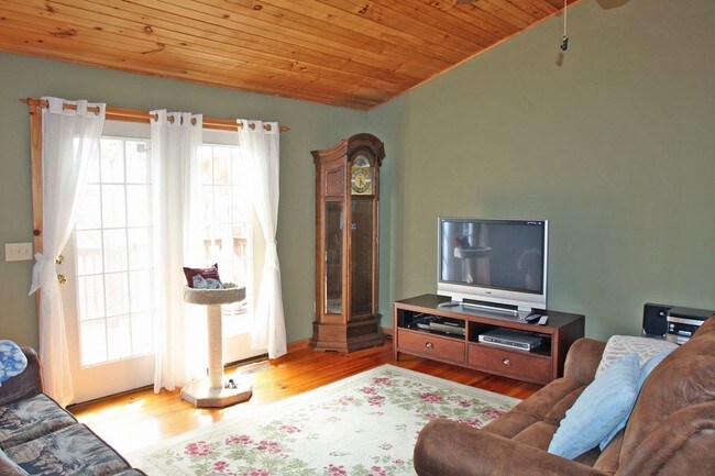 Foto del edificio - 342 Seneca Way