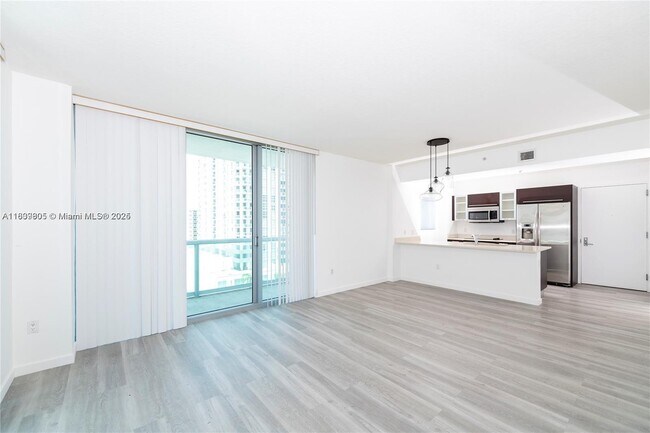 Foto del edificio - 333 NE 24th St