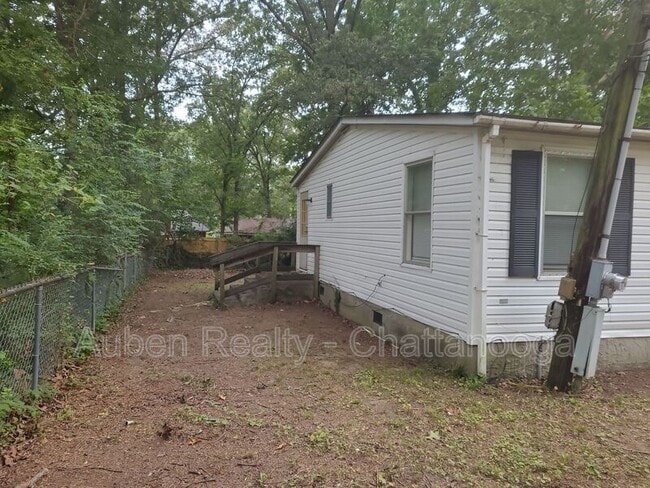 Building Photo - 1029 Grays Dr