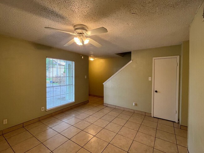 Foto del edificio - Southside Townhome
