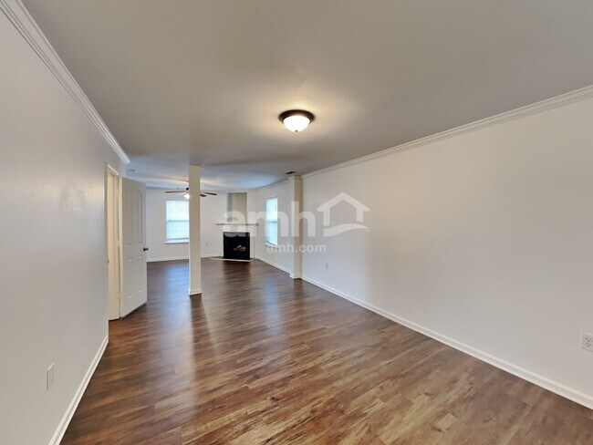 Building Photo - 704 Overlook Rd