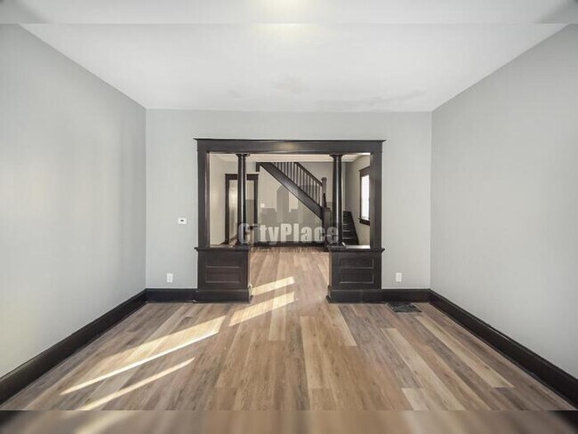 Foto del edificio - 117 N Euclid Ave