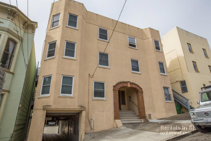Primary Photo - 4095 Cesar Chavez St