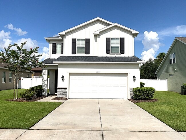 Building Photo - 1366 Celery Ave