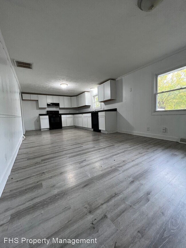 Building Photo - 3 br, 1 bath House - 1201 N. Fulbright