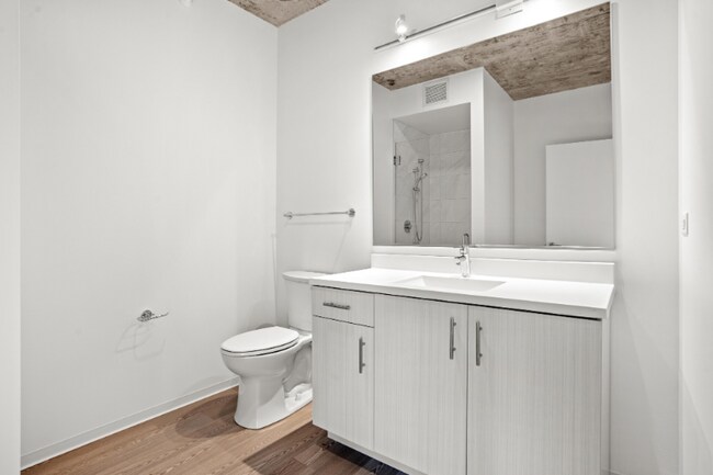 Foto del edificio - 1400 E 14th St