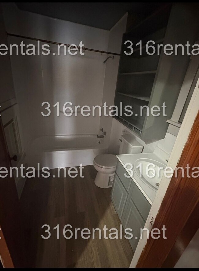 Foto del edificio - $950 - 3 bed 1 bath - Single Family Home