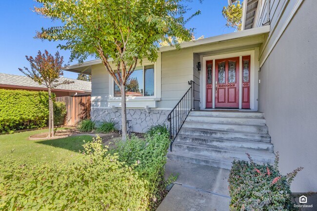 Building Photo - 9388 Premier Way