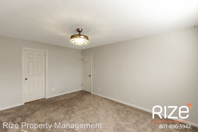 Building Photo - 2 br, 1 bath House - 1833 S West Temple #11