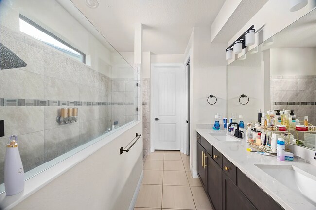 Foto del edificio - 8152 NW 78th St