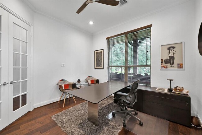 Building Photo - 51 Sandwell Place