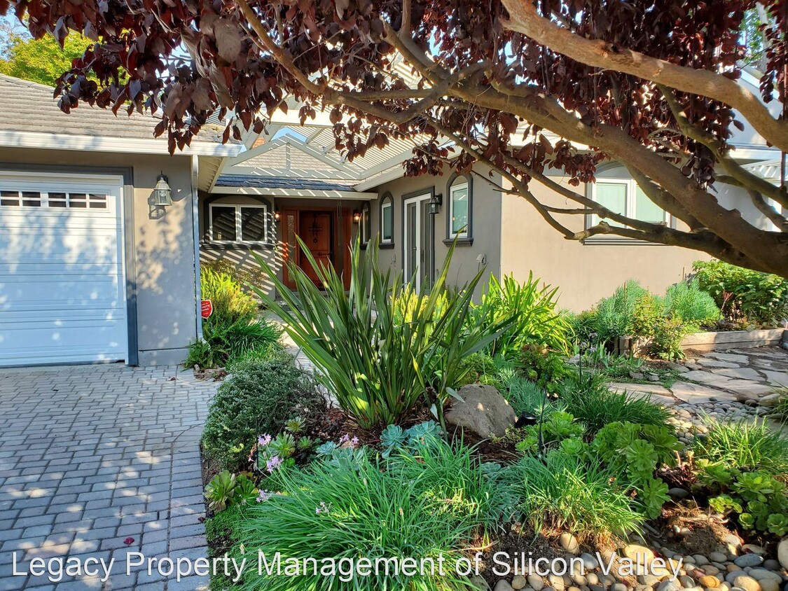 Primary Photo - 4 br, 3 bath House - 1715 Juarez Avenue