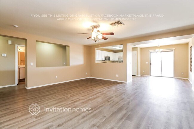 Building Photo - 8525 E Laguna Azul Ave